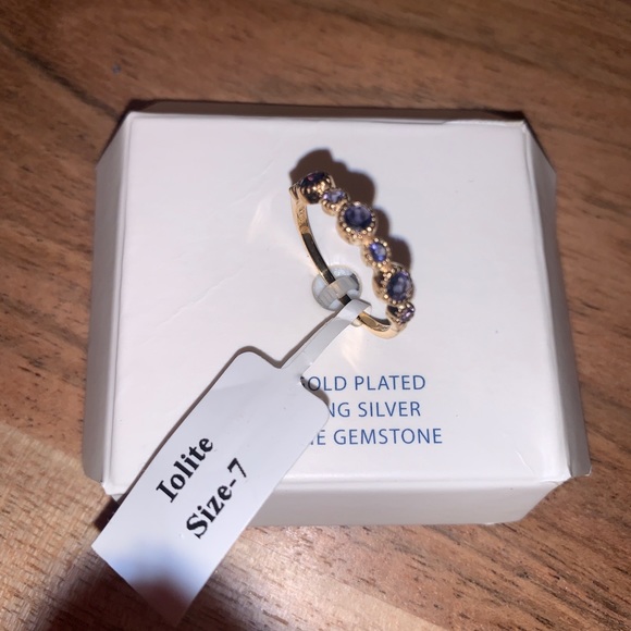 Beautiful Iolite ring, size 7 - Picture 2 of 3